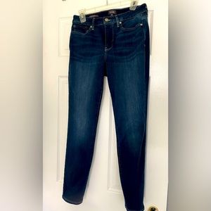 NYDJ Ami Skinny Jeans size 6